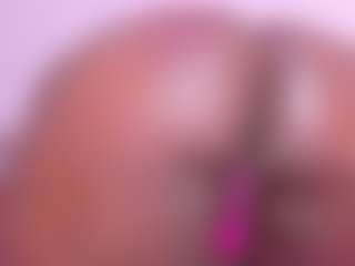 Live cam show with ChannelCarter - Ebony on Camsoda | colombia
