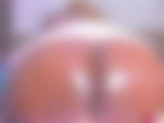 Live cam show with ChannelCarter - Blonde Hair Curvy on fuck-show.com