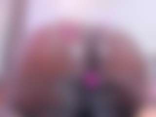 Live cam show with ChannelCarter - Squirt Curvy on Camsoda