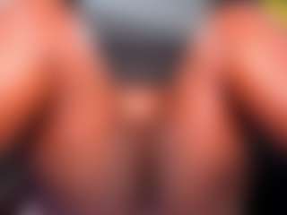 Live cam show with ChannelCarter - BBW on fuklive.com