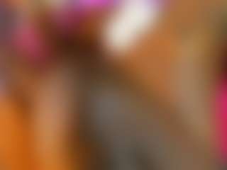 Live cam show with KANDY-EBONY - Smoking on madthumbs