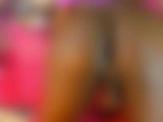 Live cam show with KANDY-EBONY - Smoking on madthumbs