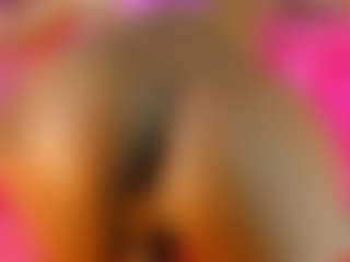 Live cam show with KANDY-EBONY - Latina on Camsoda