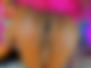 Live cam show with KANDY-EBONY - Black Hair on hrnylive.com