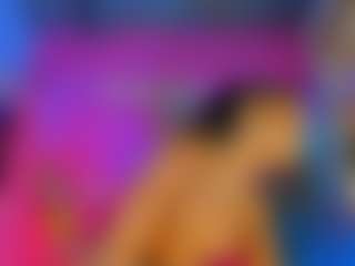 Live cam show with KANDY-EBONY - Average on Camsoda