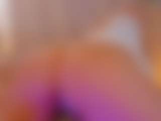 Live cam show with SilvanaAllen - Blonde Hair on Camsoda.co