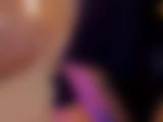 Live cam show with SilvanaAllen - Pretty on Dolls Live