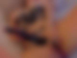 Live cam show with SilvanaAllen - Blonde Hair on madthumbs