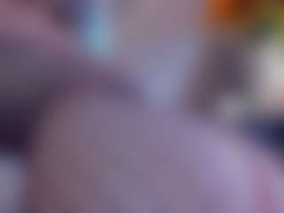 Live cam show with SilvanaAllen - Blonde Hair on CamwithHer