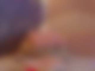 Live cam show with SilvanaAllen - Pretty on Camsoda
