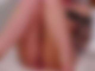 Live cam show with anabelle0904 - Strip on Hubzter Live