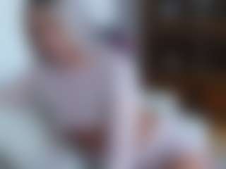 Live cam show with anabelle0904 - Bedroom on Dare Cams