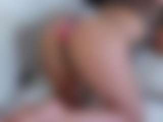 Live cam show with anabelle0904 - Smoking on Camsoda
