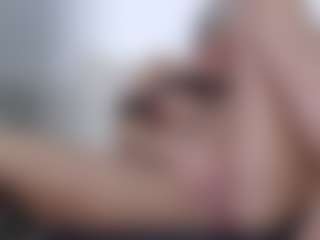 Live cam show with anabelle0904 - Green Eyes on Streamer API
