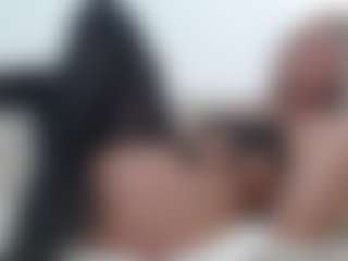 Live cam show with anabelle0904 - Fingers on madthumbs