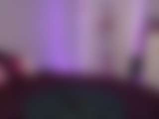 Live cam show with Calista Chaos - Bi on Instabang