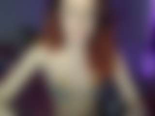 Live cam show with Calista Chaos - Squirt on Dolls Live