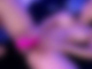 Live cam show with Mandi_pole - Athletic Brown Eyes on friskycurves.com