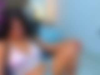 Live cam show with Aida-Hadid - Nails on Camsoda