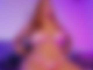Live cam show with Anahi Jones - Butt Plug on Camsoda