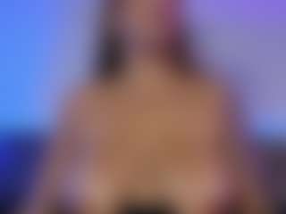 Live cam show with Anahi Jones - Milk on TeamSkeetLive