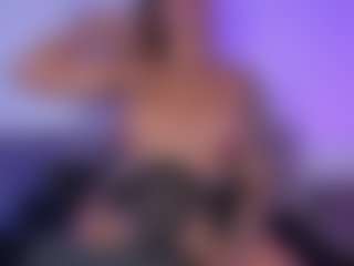 Live cam show with Anahi Jones - Squirt Blonde Hair on Fit Hotties