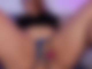 Live cam show with Anahi Jones - Milk on Cam Slut