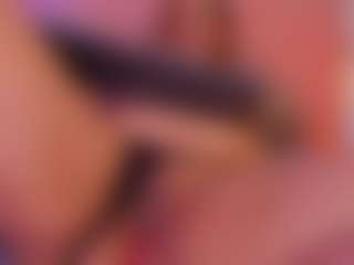 Live cam show with Anahi Jones - BBW on friskycurves.com