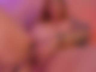Live cam show with Anahi Jones - Oil on Soda Cam