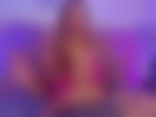 Live cam show with Anahi Jones - BBW on Camsoda