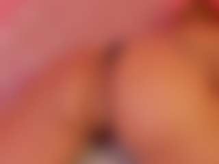 Live cam show with Anahi Jones - Blonde Hair Toys on xDating