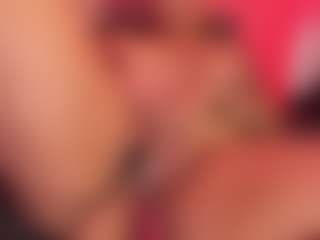Live cam show with Anahi Jones - Strip on Camsoda