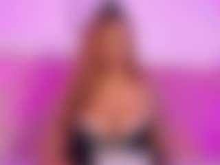 Live cam show with Anahi Jones - Sexy on Camsoda