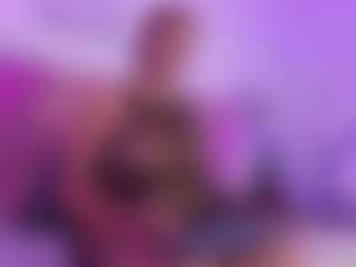 Live-Cam-Show mit Anahi Jones - Blonde Hair auf Camsoda