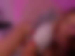 Live cam show with Anahi Jones - Brown Eyes Blonde Hair on Mixed Magazine Live
