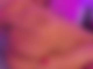 Live cam show with Anahi Jones - Oil on Gym Cam Girls