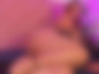 Live cam show with Anahi Jones - Foot Fetish Blonde Hair on AdultVida.com