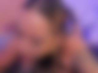 Live cam show with Anahi Jones - Squirt Blonde Hair on SxyPornLive