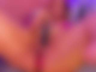 Live cam show with Anahi Jones - Oil on Camsoda