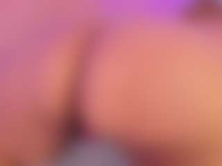 Live cam show with Anahi Jones - Blonde Hair on MyBangCams