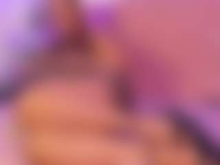 Spettacolo in cam dal vivo con Anahi Jones - MILF Teen (18+) su Camsoda