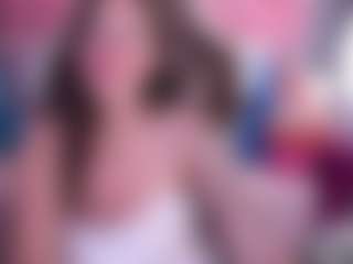 Live cam show with IsabellaFoxx - MILF on Camsoda