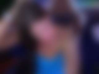 Live cam show with IsabellaFoxx - Athletic Bedroom on xxxlivecams.org