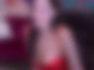IsabellaFoxx MILF webcam performer live streaming