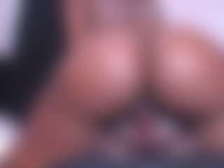 sugarplam's Live Sex Cam Show