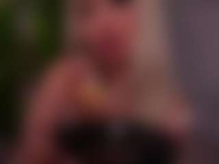 Live cam show with BambiKayy - Strip MILF on Cam Slut