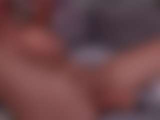 Show de cam en vivo con BambiKayy - Strapon en Camsoda