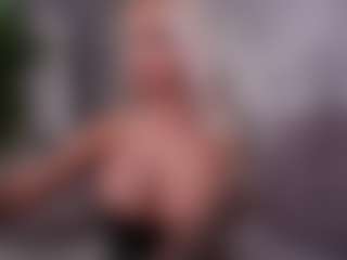 BambiKayy's Live Sex Cam Show