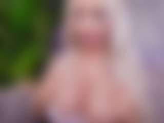 BambiKayy's Live Sex Cam Show
