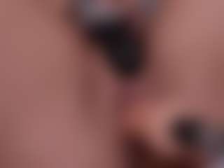BambiKayy MILF webcam performer live streaming
